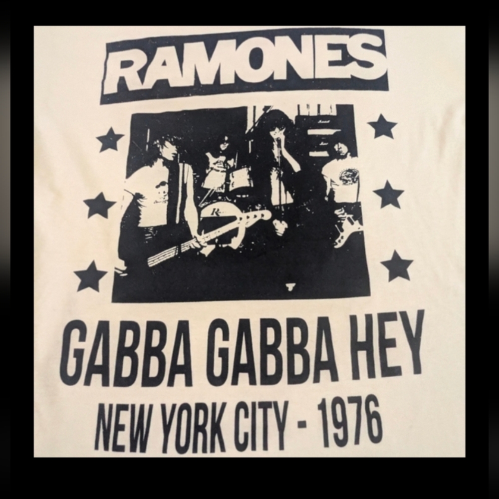 Ramones Gabba Gabba Hey New York City 1976 Medium Cream Color